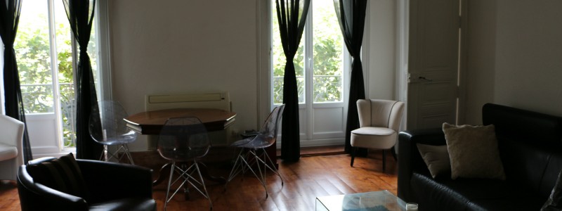 T4 Theatre salon