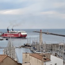 vue port GRH4-Sète Zoom sur entrée Bateau
